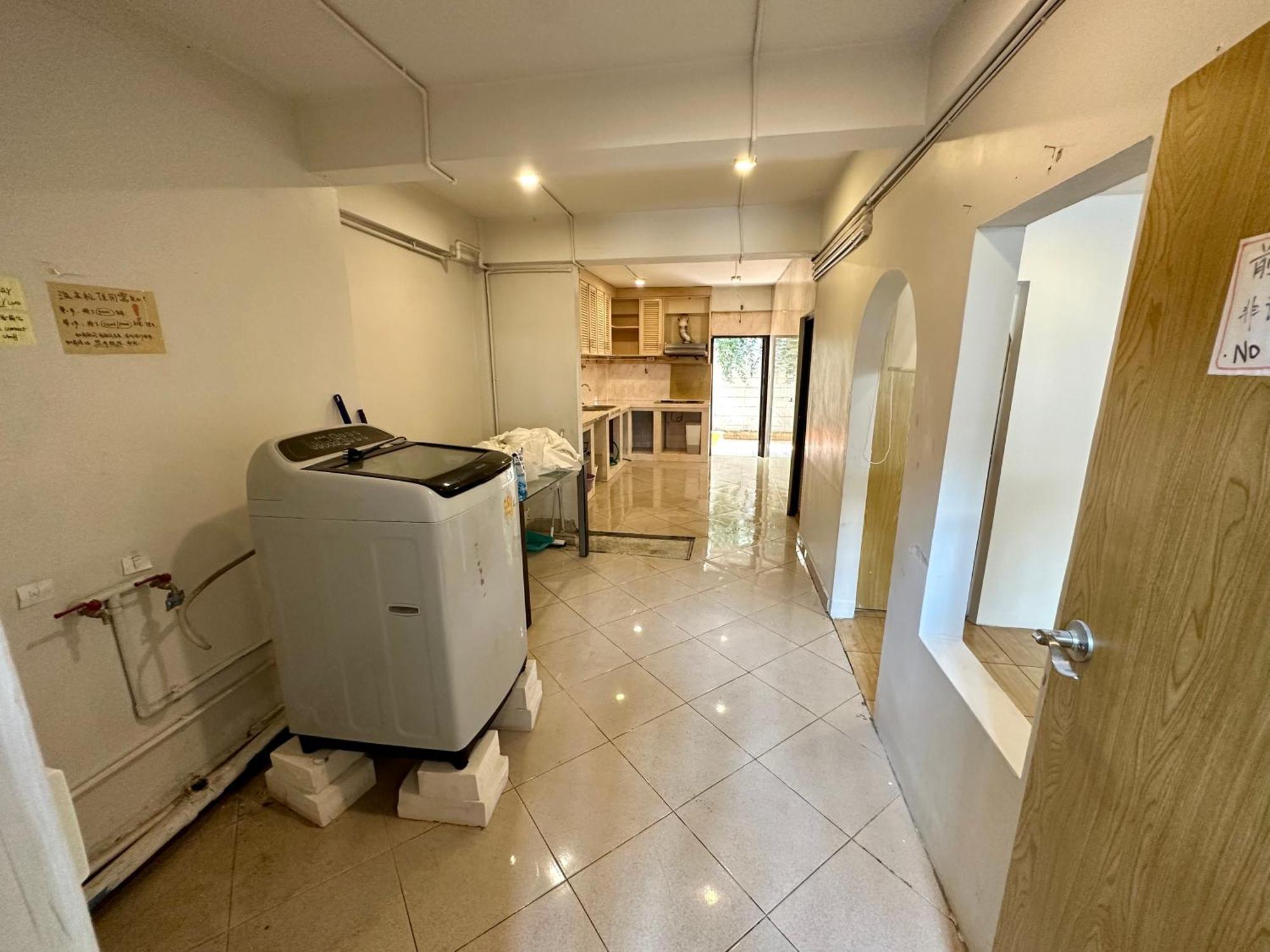 The Cute Silom Hostel Μπανγκόκ Εξωτερικό φωτογραφία