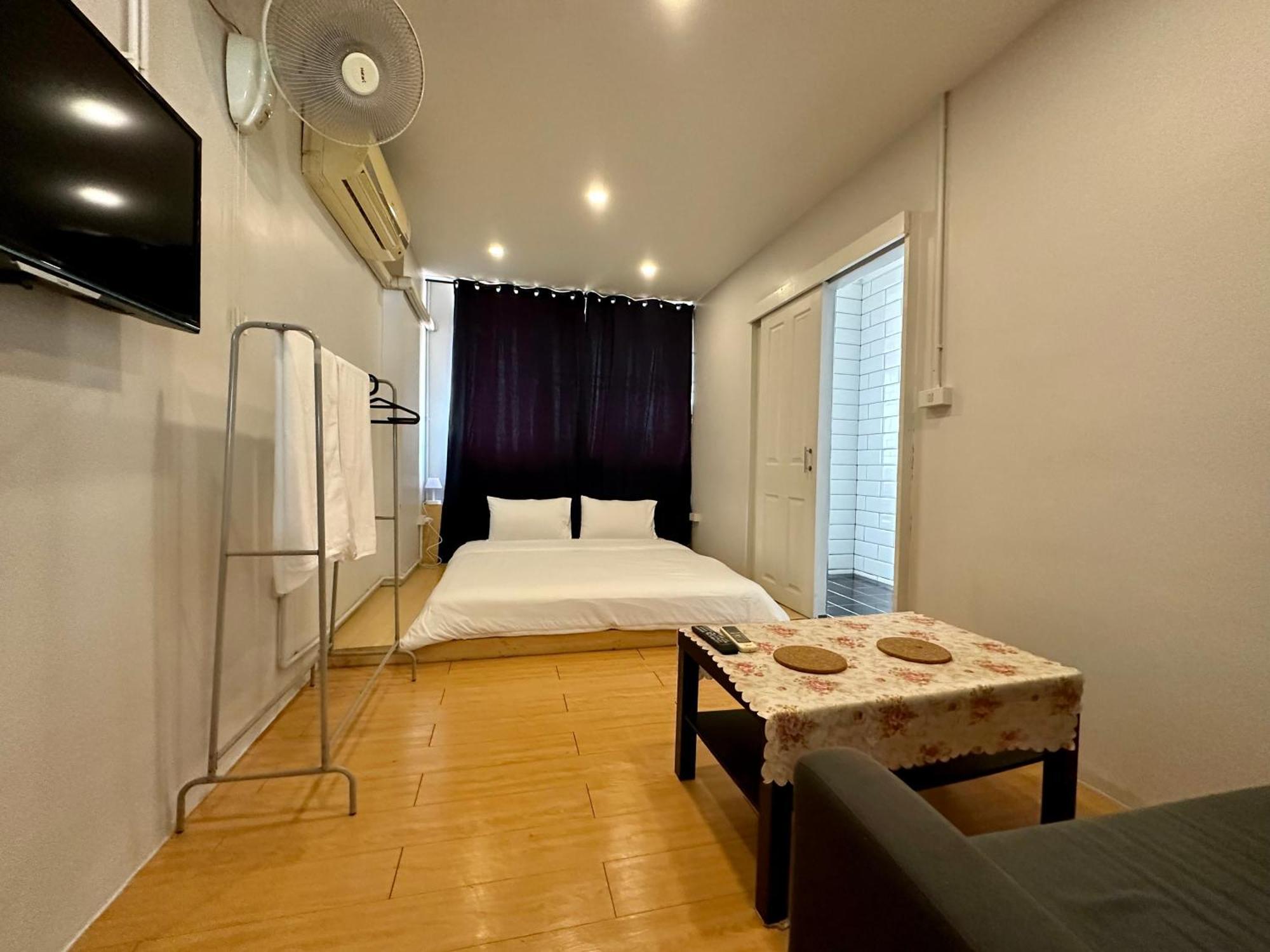 The Cute Silom Hostel Μπανγκόκ Εξωτερικό φωτογραφία