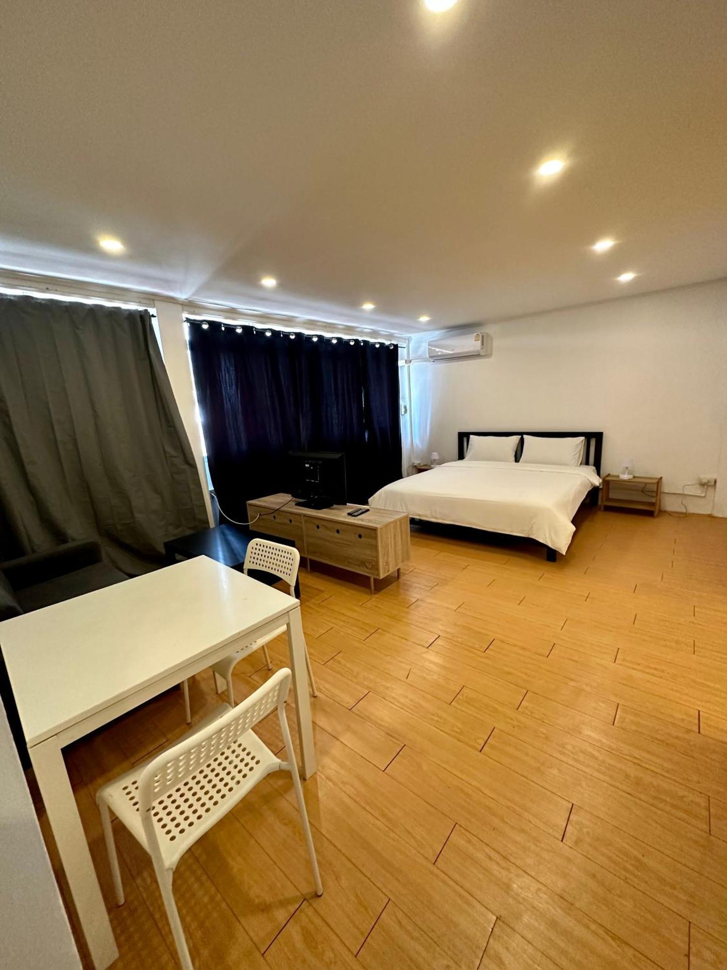 The Cute Silom Hostel Μπανγκόκ Εξωτερικό φωτογραφία