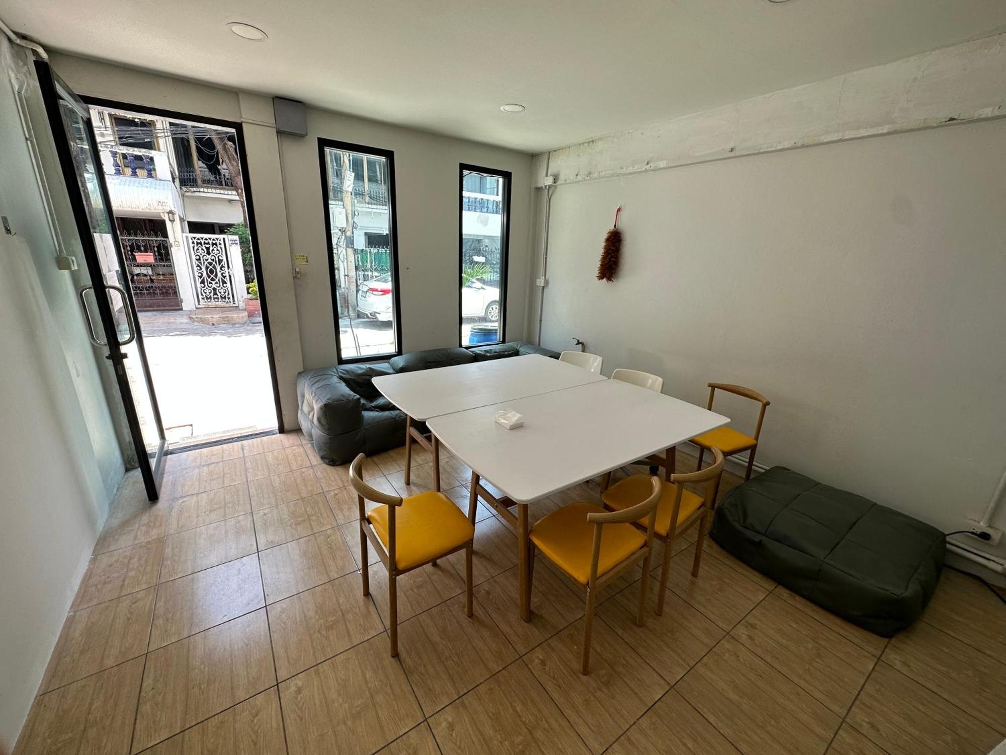 The Cute Silom Hostel Μπανγκόκ Εξωτερικό φωτογραφία
