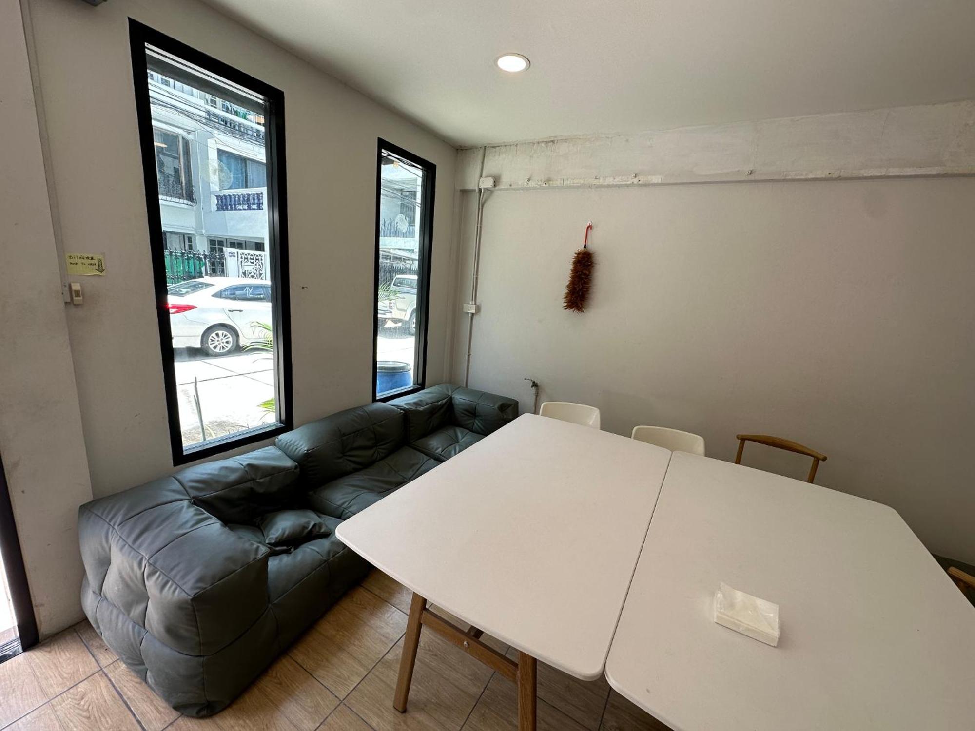 The Cute Silom Hostel Μπανγκόκ Εξωτερικό φωτογραφία