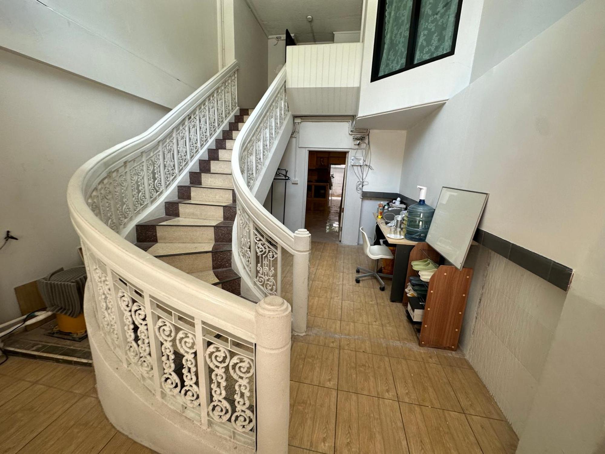 The Cute Silom Hostel Μπανγκόκ Εξωτερικό φωτογραφία