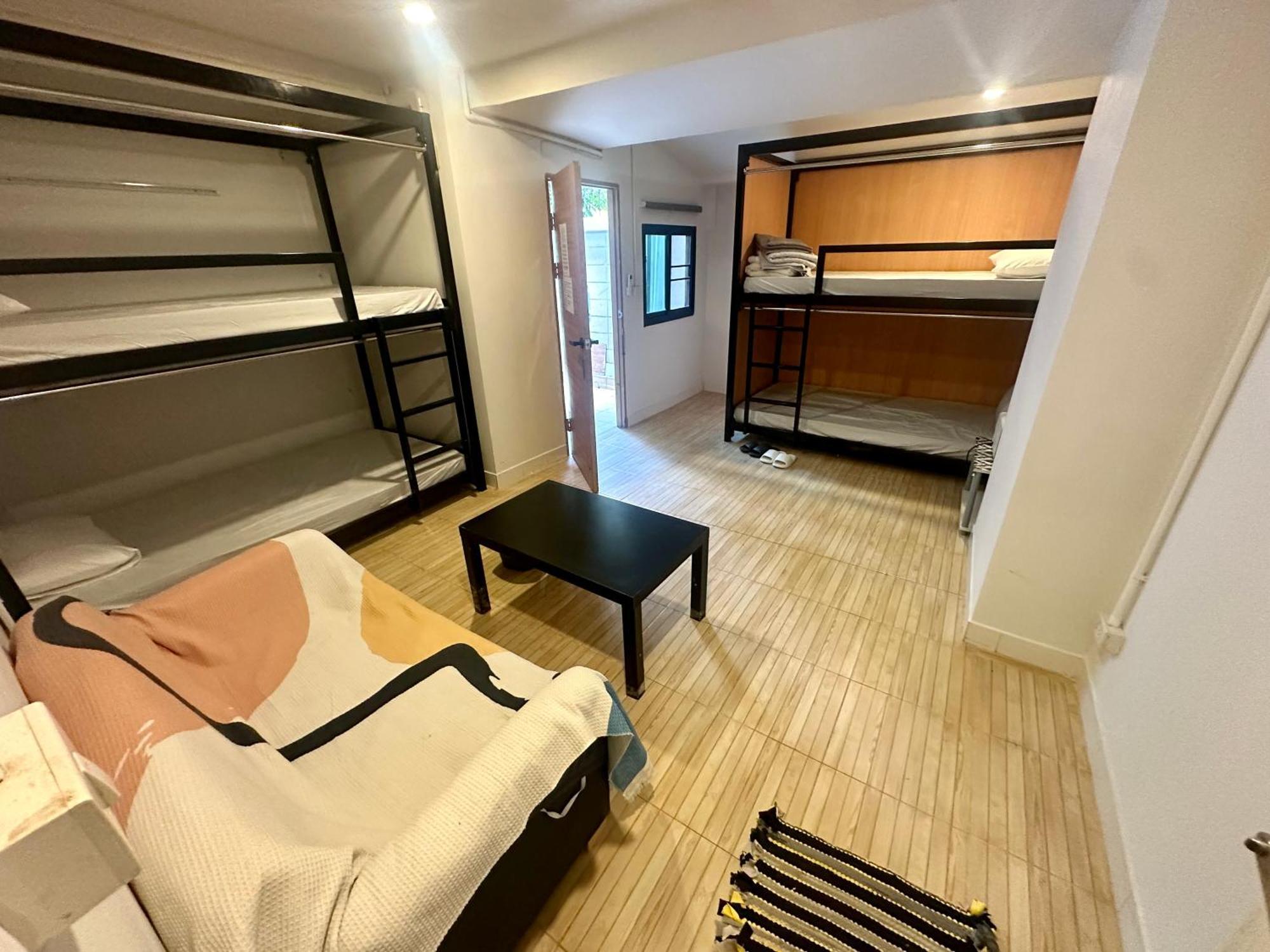 The Cute Silom Hostel Μπανγκόκ Εξωτερικό φωτογραφία