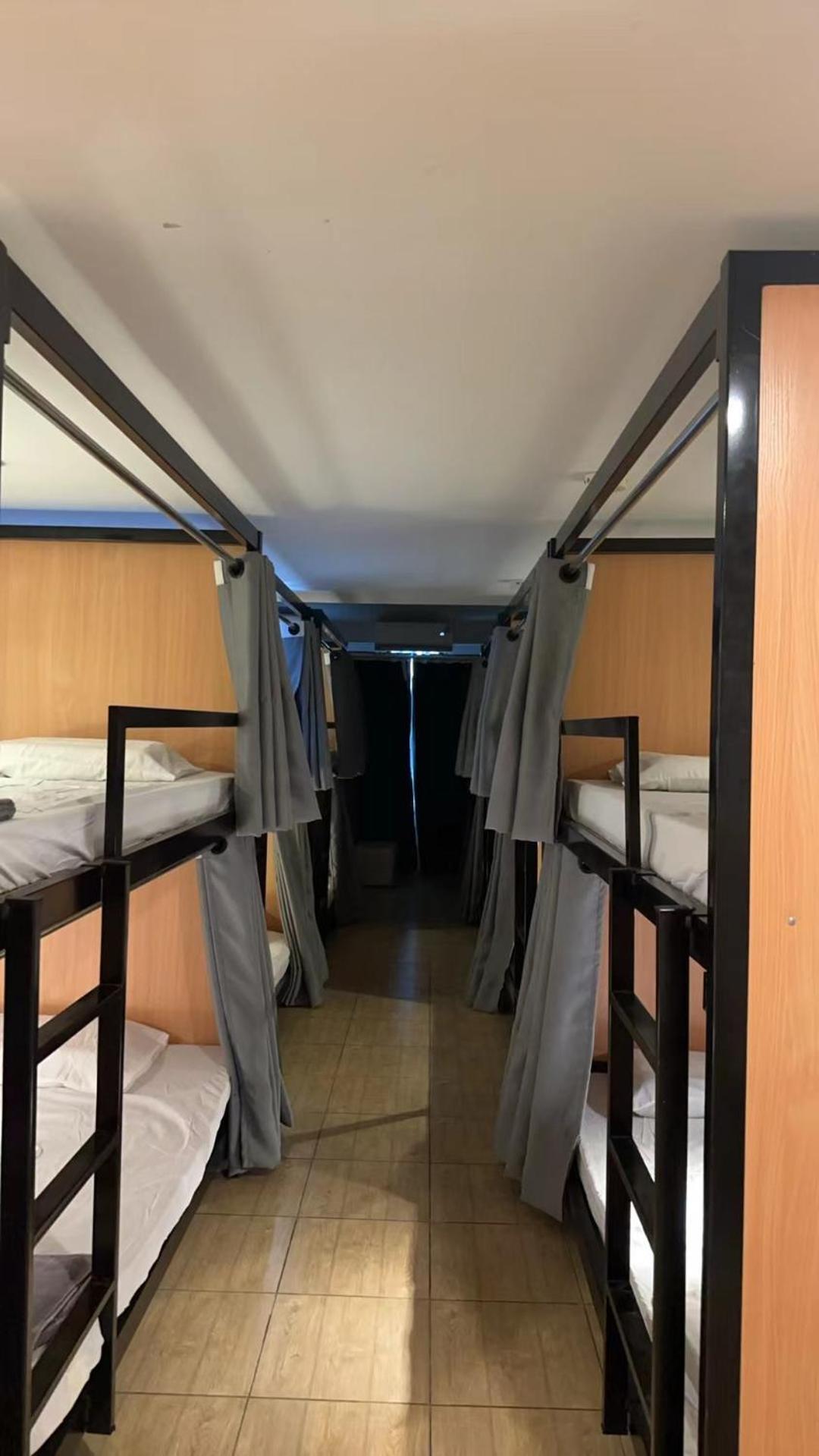 The Cute Silom Hostel Μπανγκόκ Εξωτερικό φωτογραφία