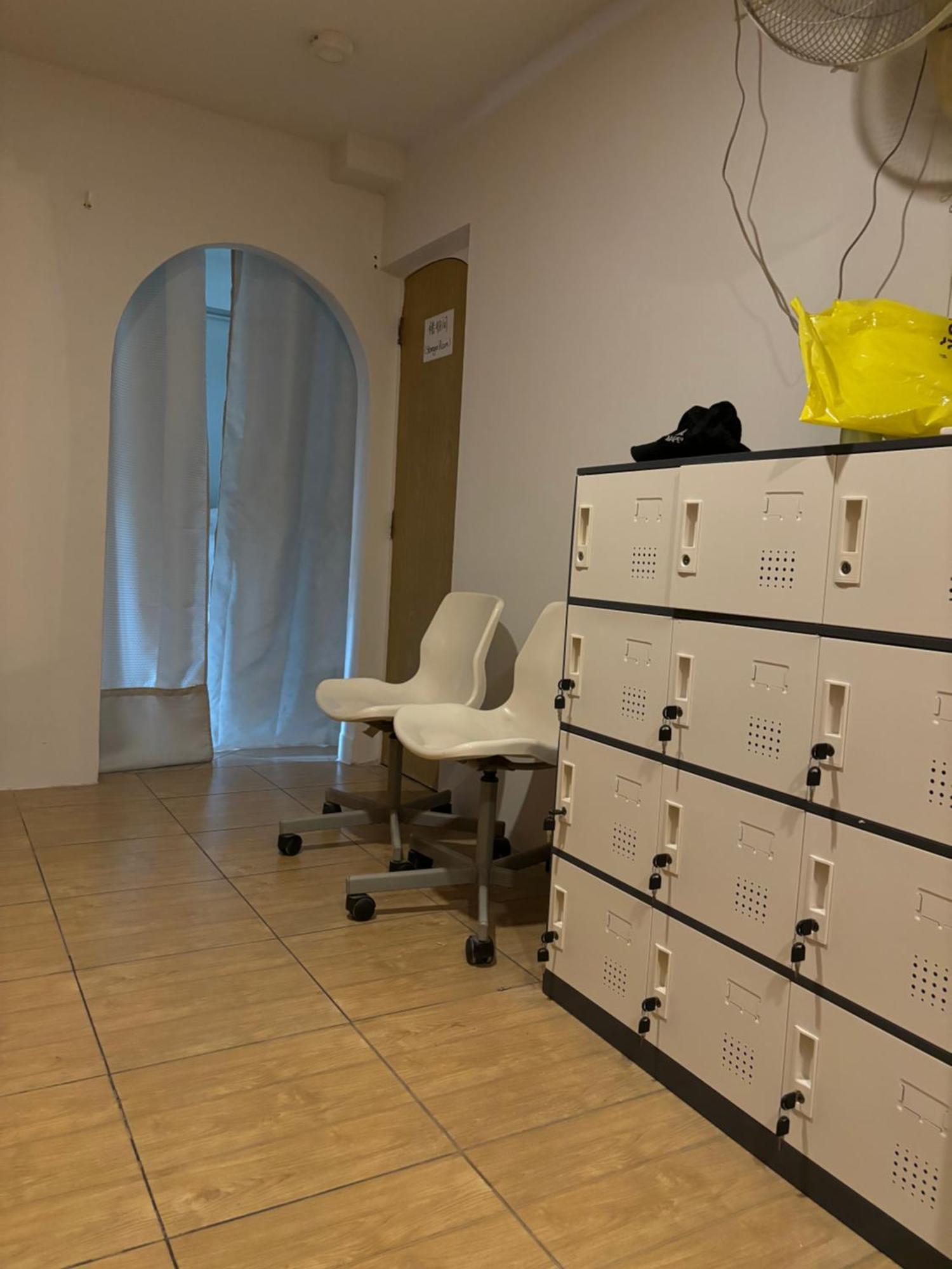 The Cute Silom Hostel Μπανγκόκ Εξωτερικό φωτογραφία